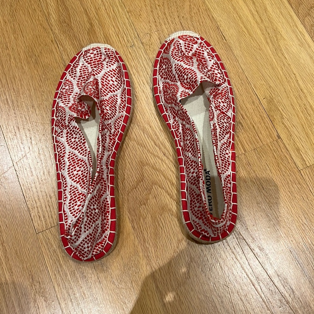 Super comfortable slip on shoes